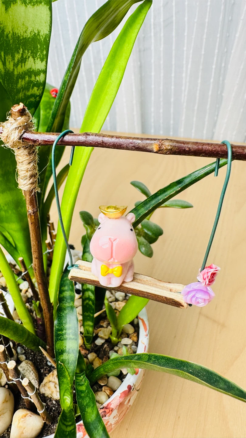 Cute plant arrangement in a hand painted pot - photo 2