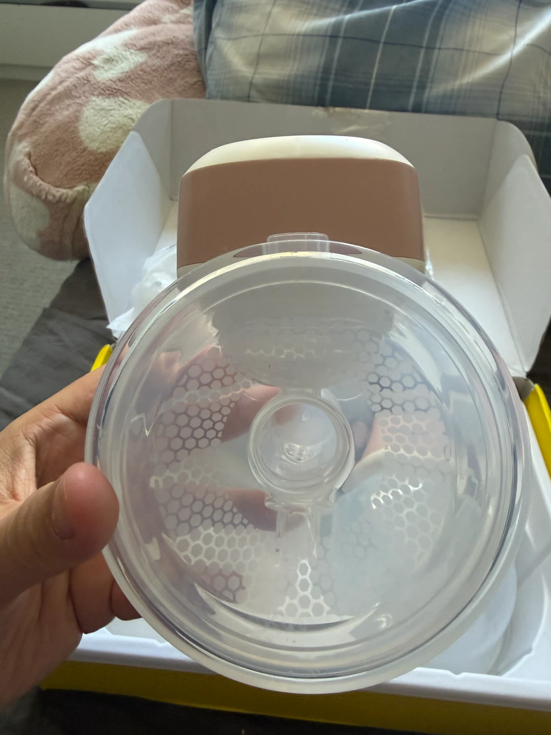 Lucina Wearable Breast Pump Set - photo 4