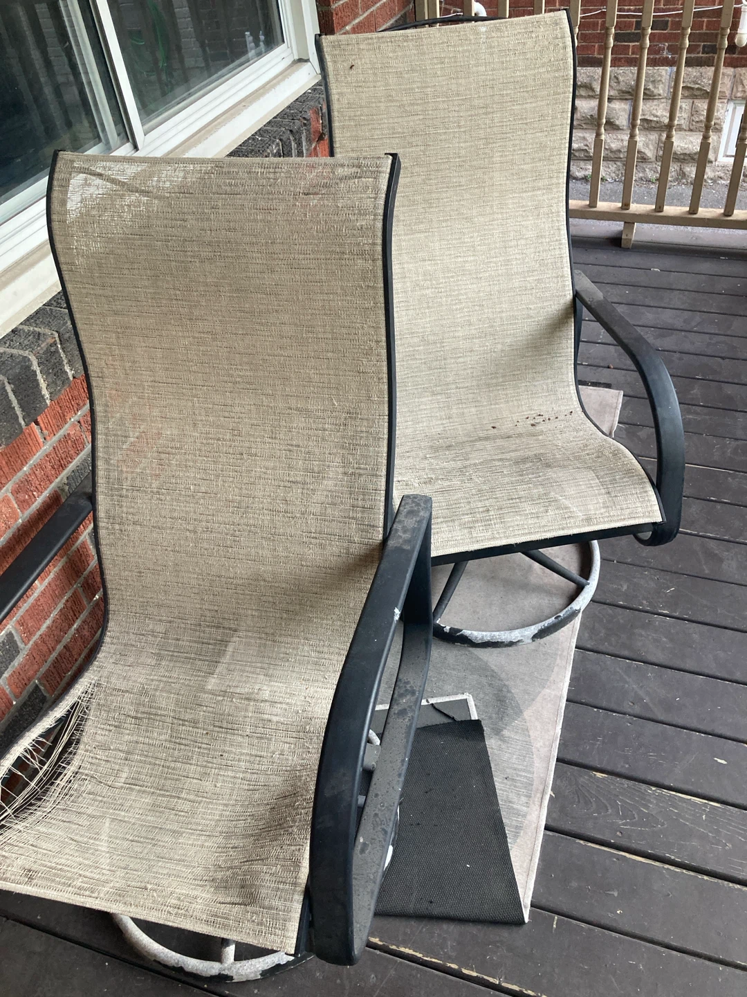 FREE Set of 2 Outdoor Patio Swivel Chairs