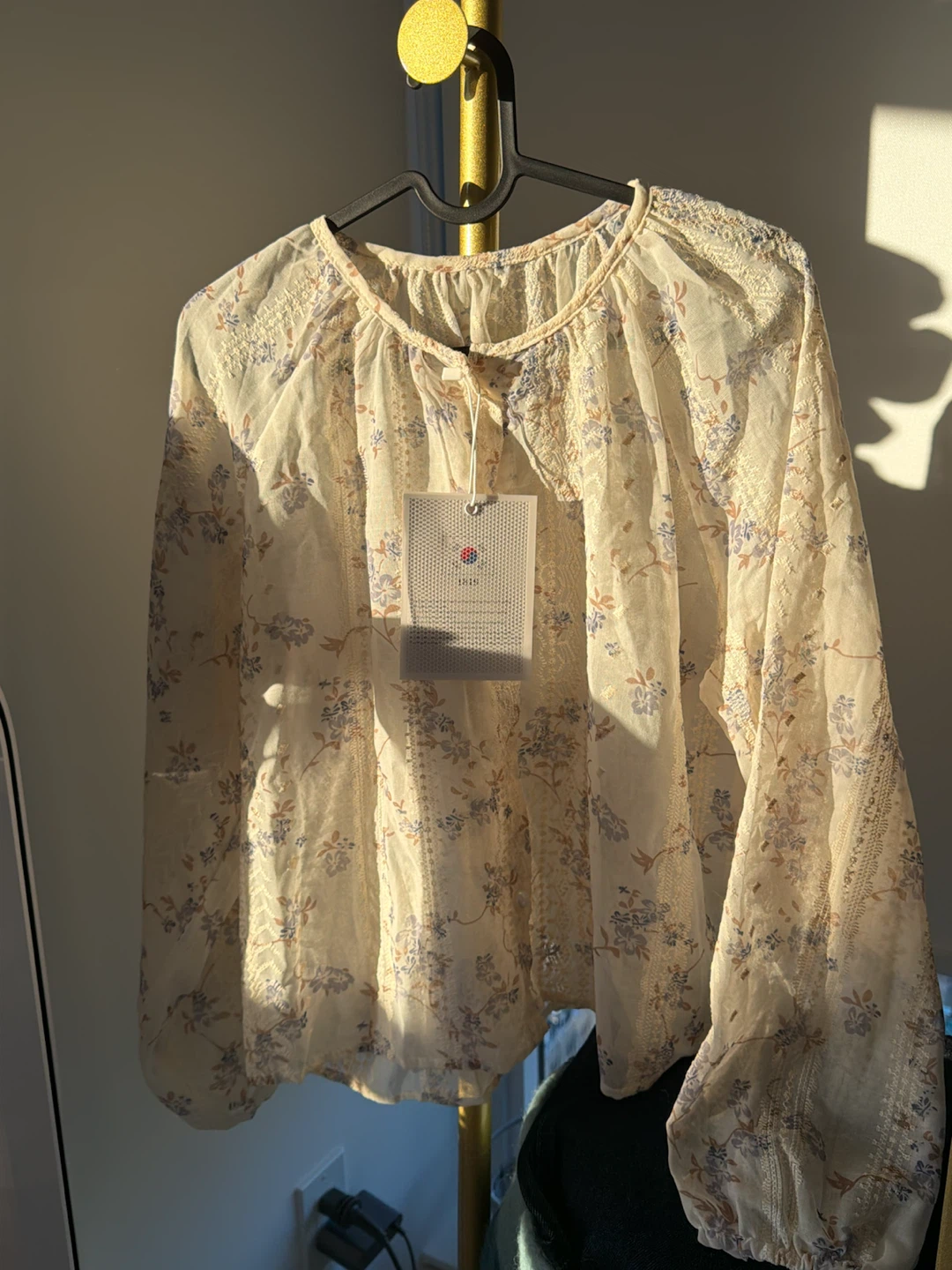 Tops for Sale ✨ Soft & Feminine Pieces - photo 2