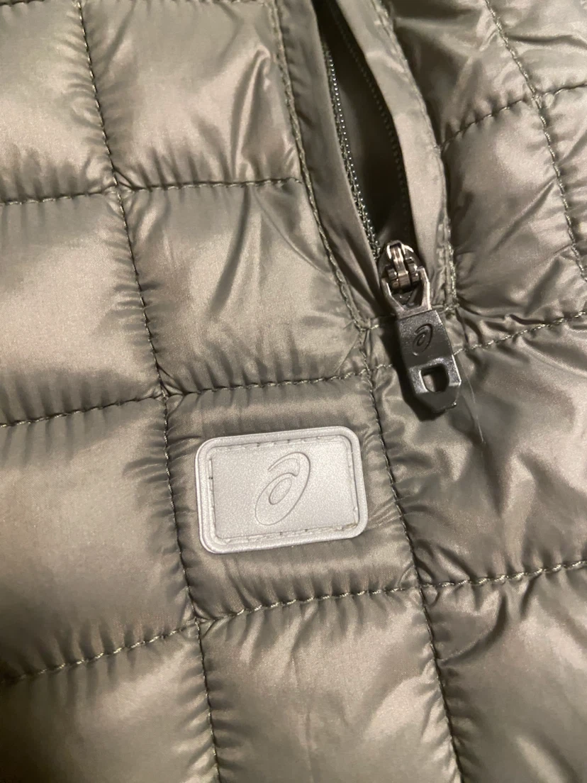 Asics Puffer Jacket Olive Grey (True size is a small-MEDIUM) - photo 5