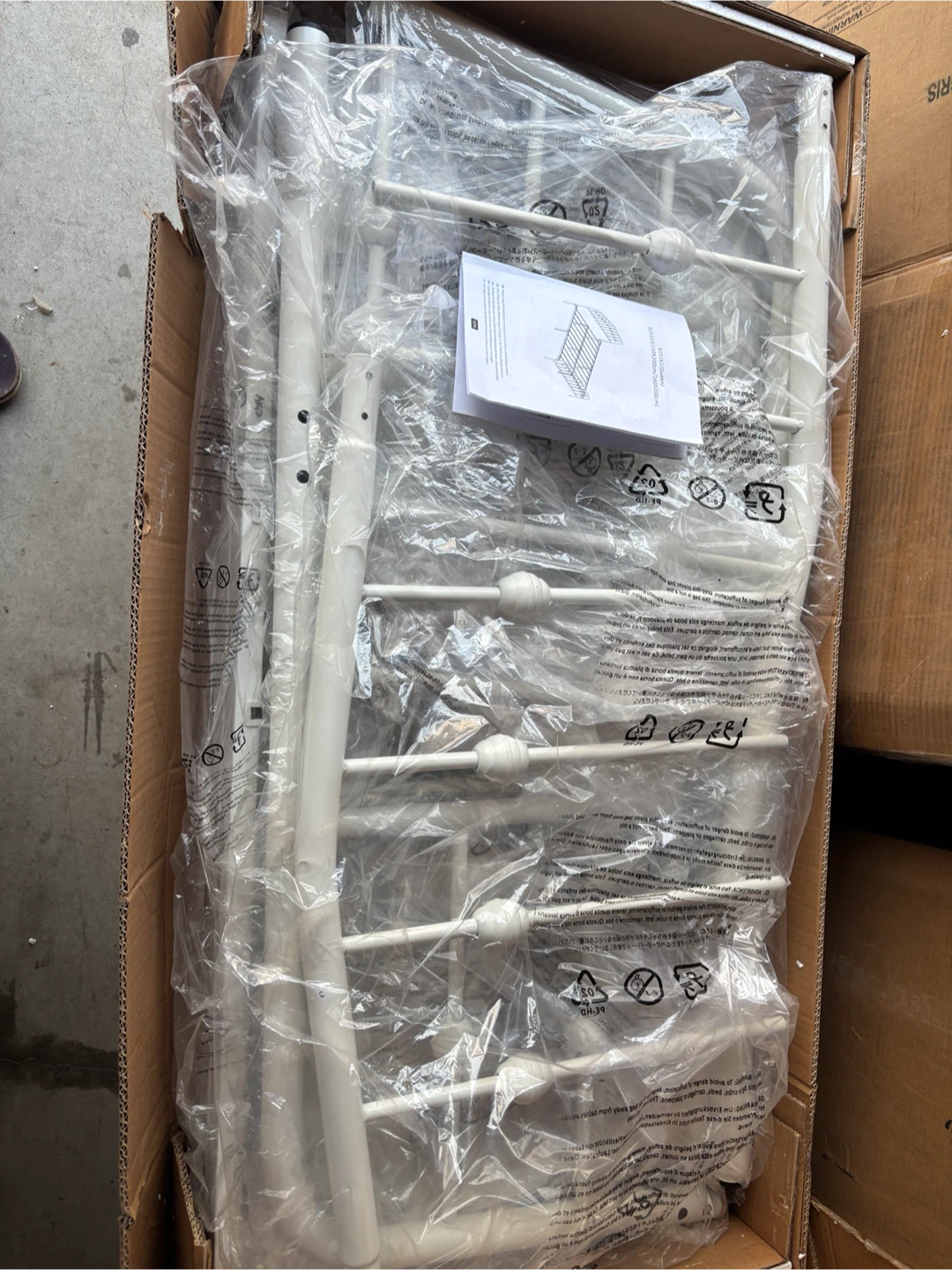 White Queen Size Metal Bed Frame - photo 2