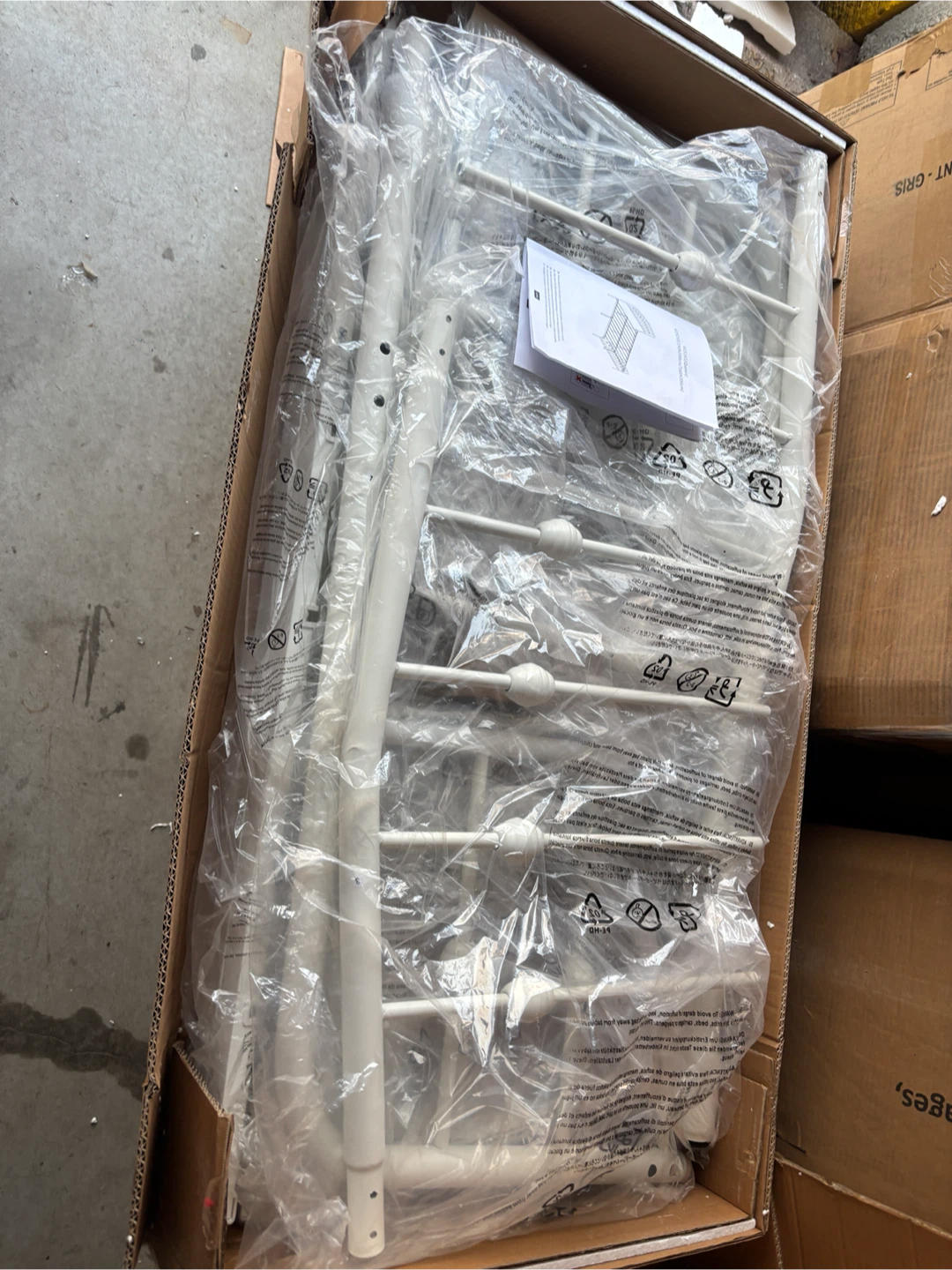 White Queen Size Metal Bed Frame - photo 3