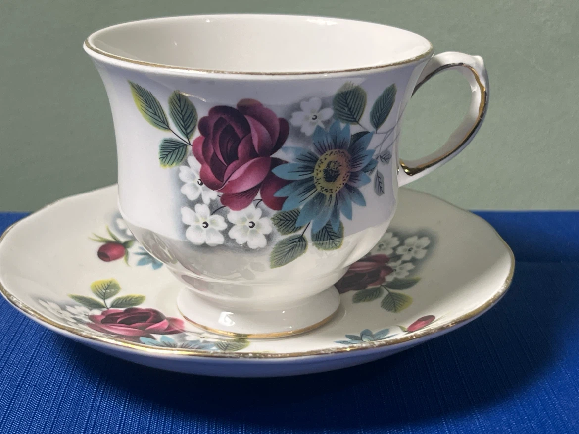 Queen Anne Bone China Teacup and Saucer Set