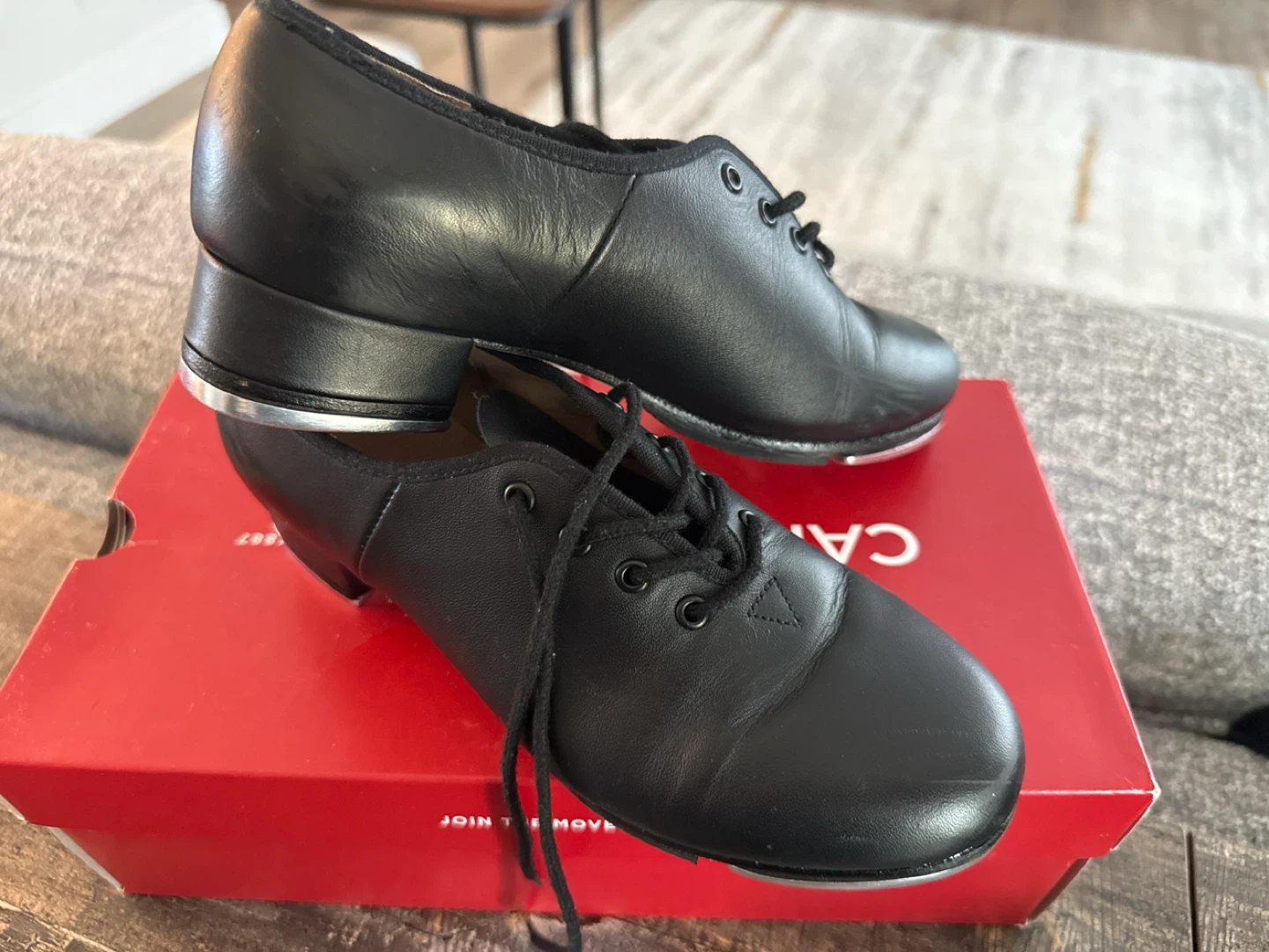 Excellent Condition adult size 5.5 Bloch Black Leather Tap Shoes - photo 3