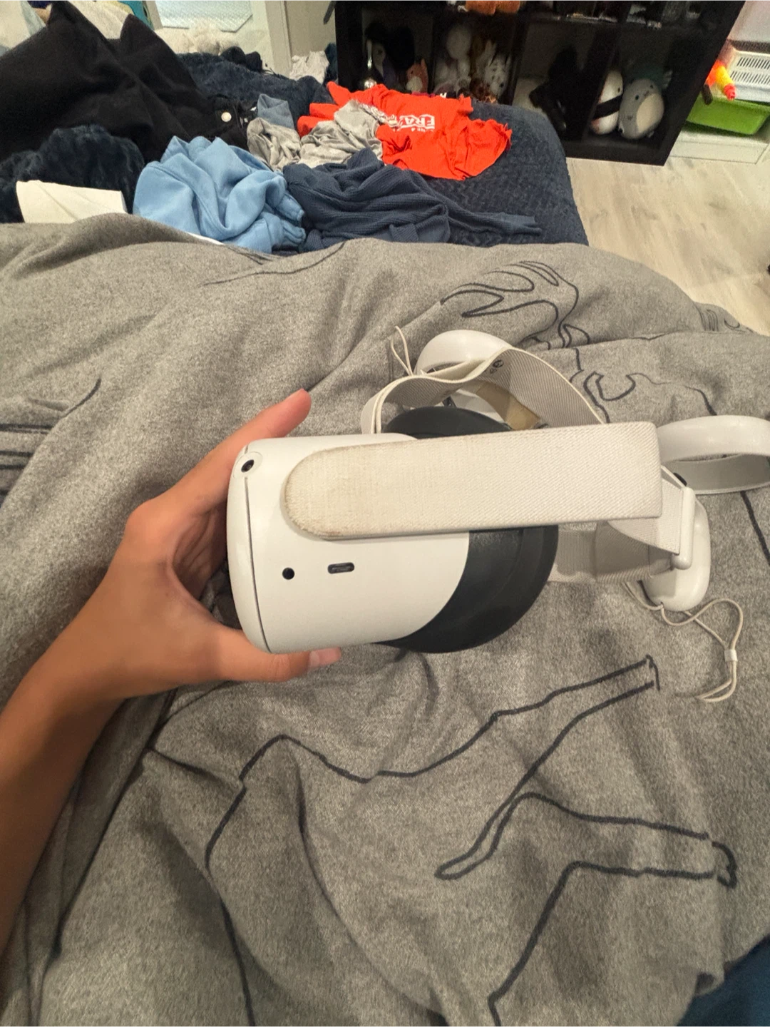 Meta Quest 2 VR Headset
