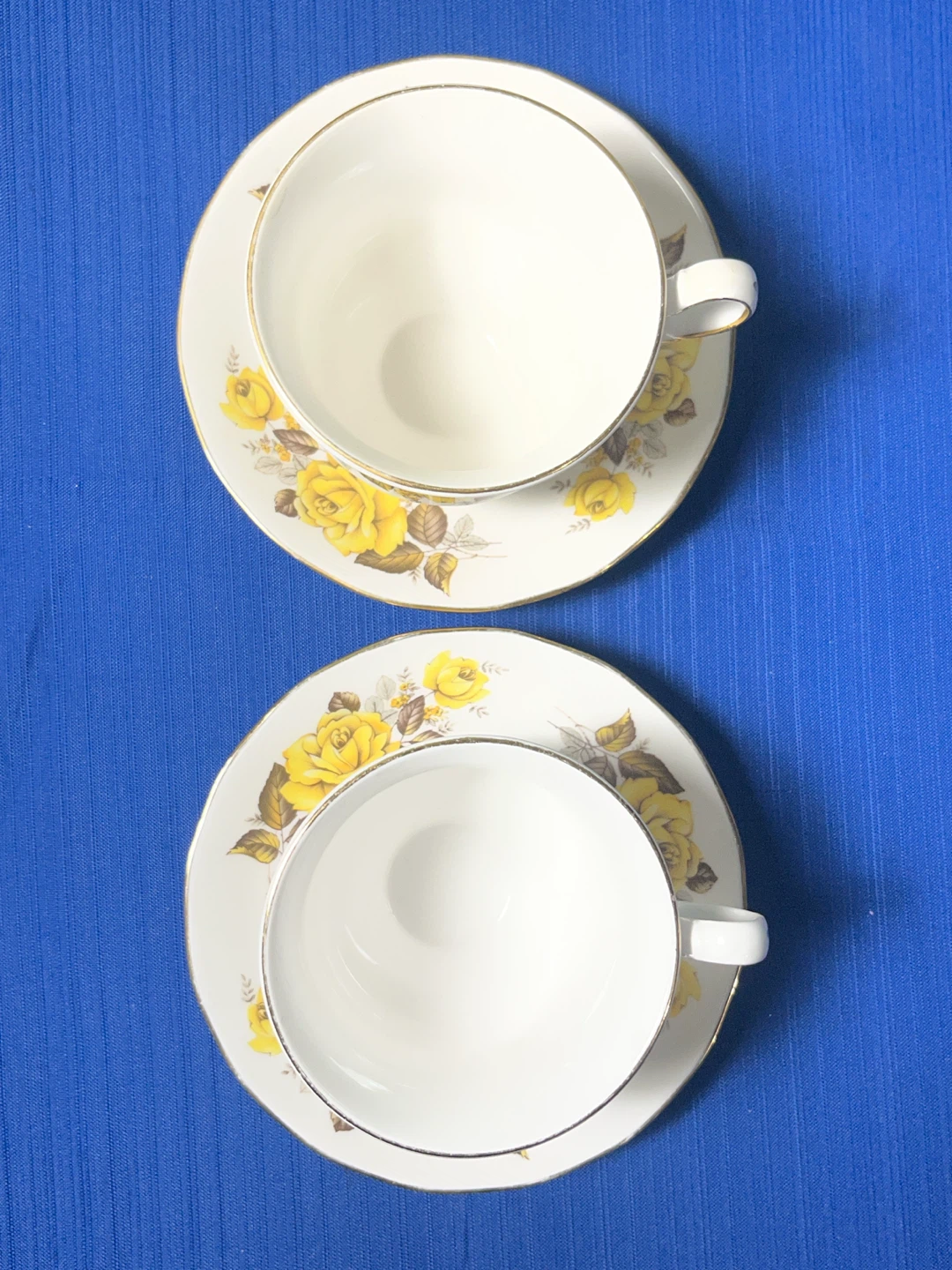 Queen Anne Teacup and Saucer Set - photo 4