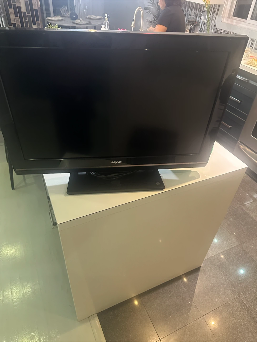 Sanyo LCD 32" Television