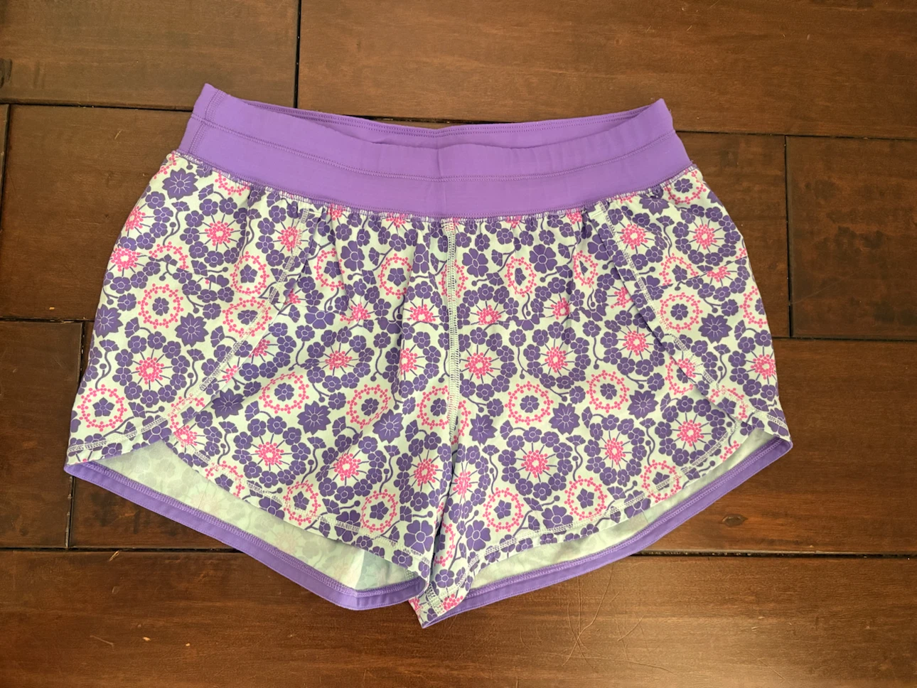 Lululemon Shorts - Multiple Styles size 6 - photo 2