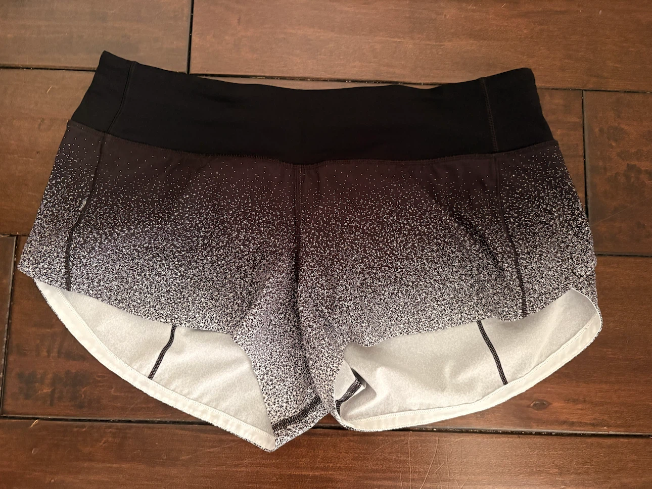 Lululemon Shorts - Multiple Styles size 6 - photo 5