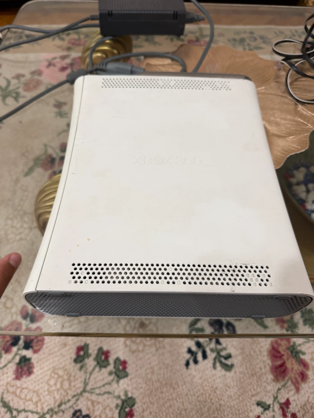 Xbox 360 Console with Games and Controllers - photo 3