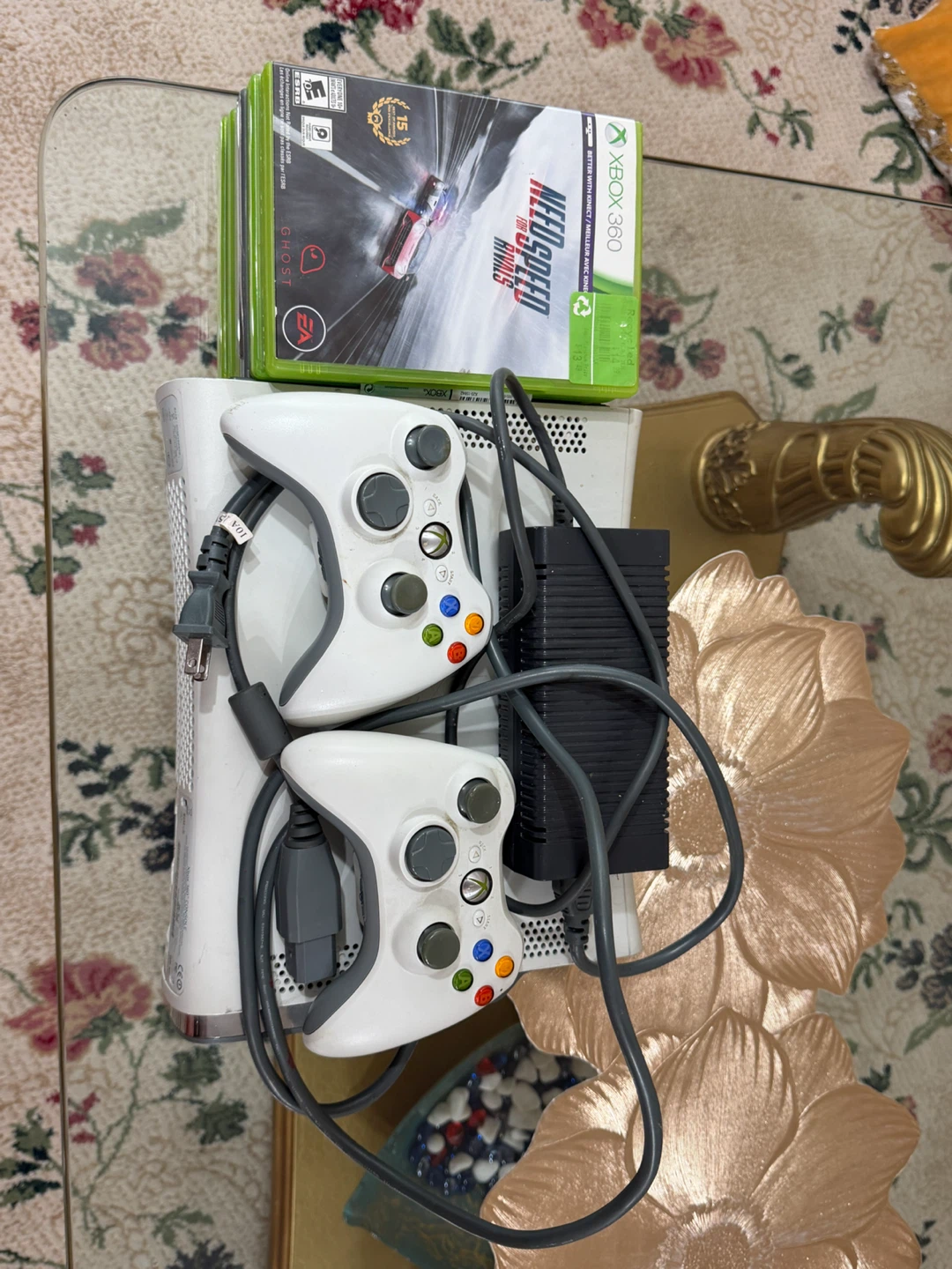Xbox 360 Console with Games and Controllers - photo 4