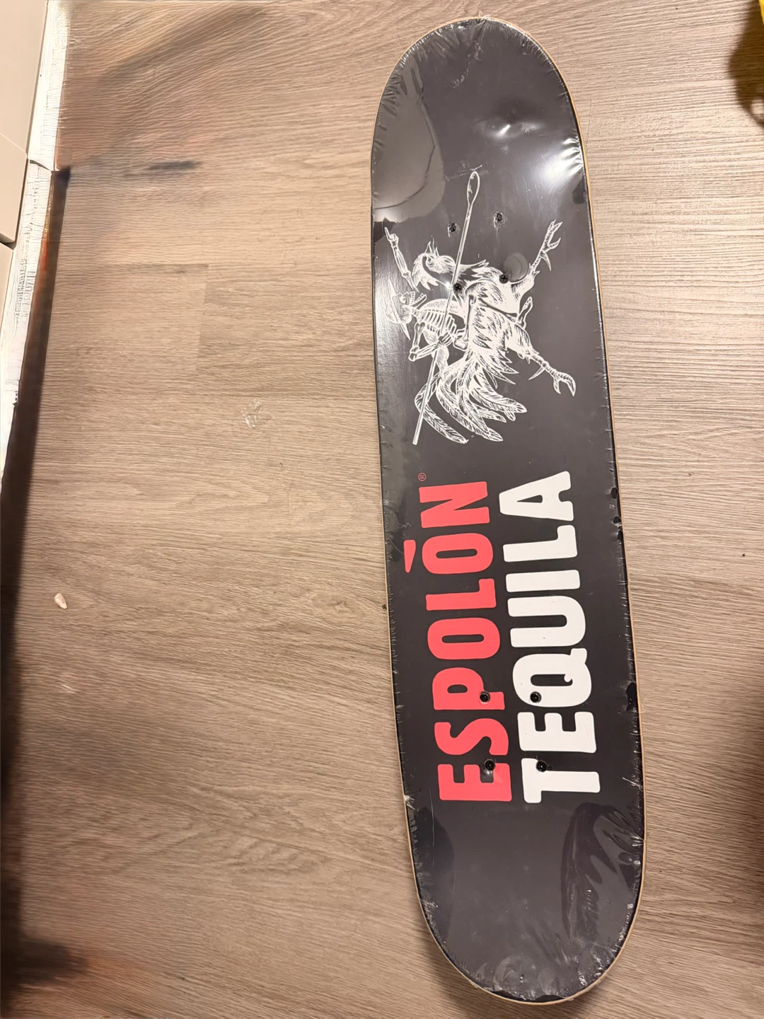 Espolòn Tequila Skateboard