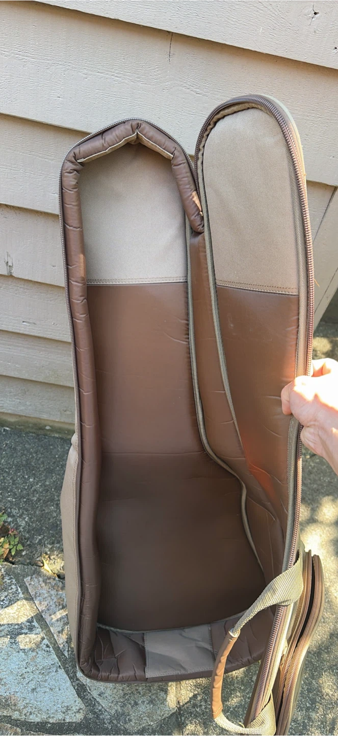 Taylor guitar bag (Academy or Big Baby) - photo 2