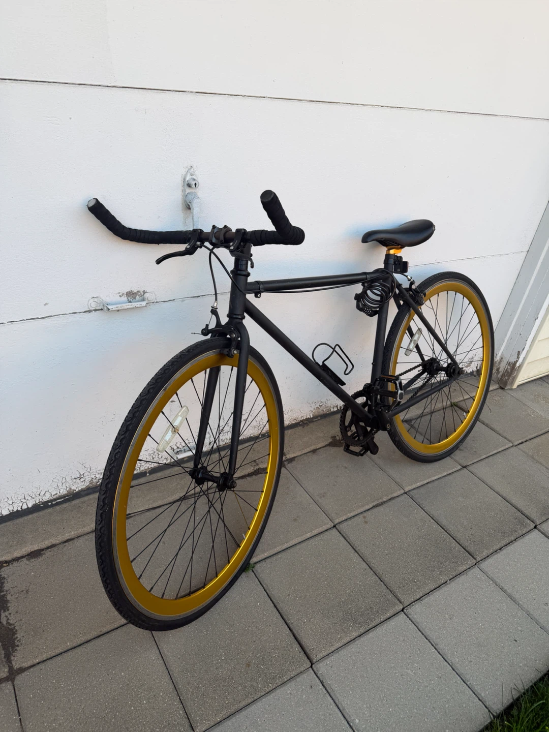 Black Single-Speed Bike with Yellow Rims - photo 2