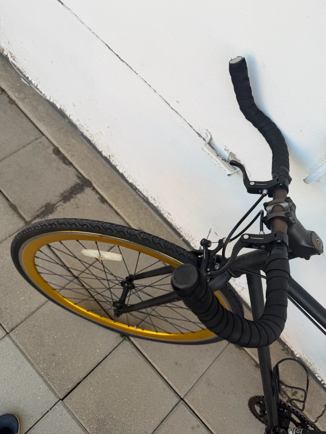 Black Single-Speed Bike with Yellow Rims - photo 3