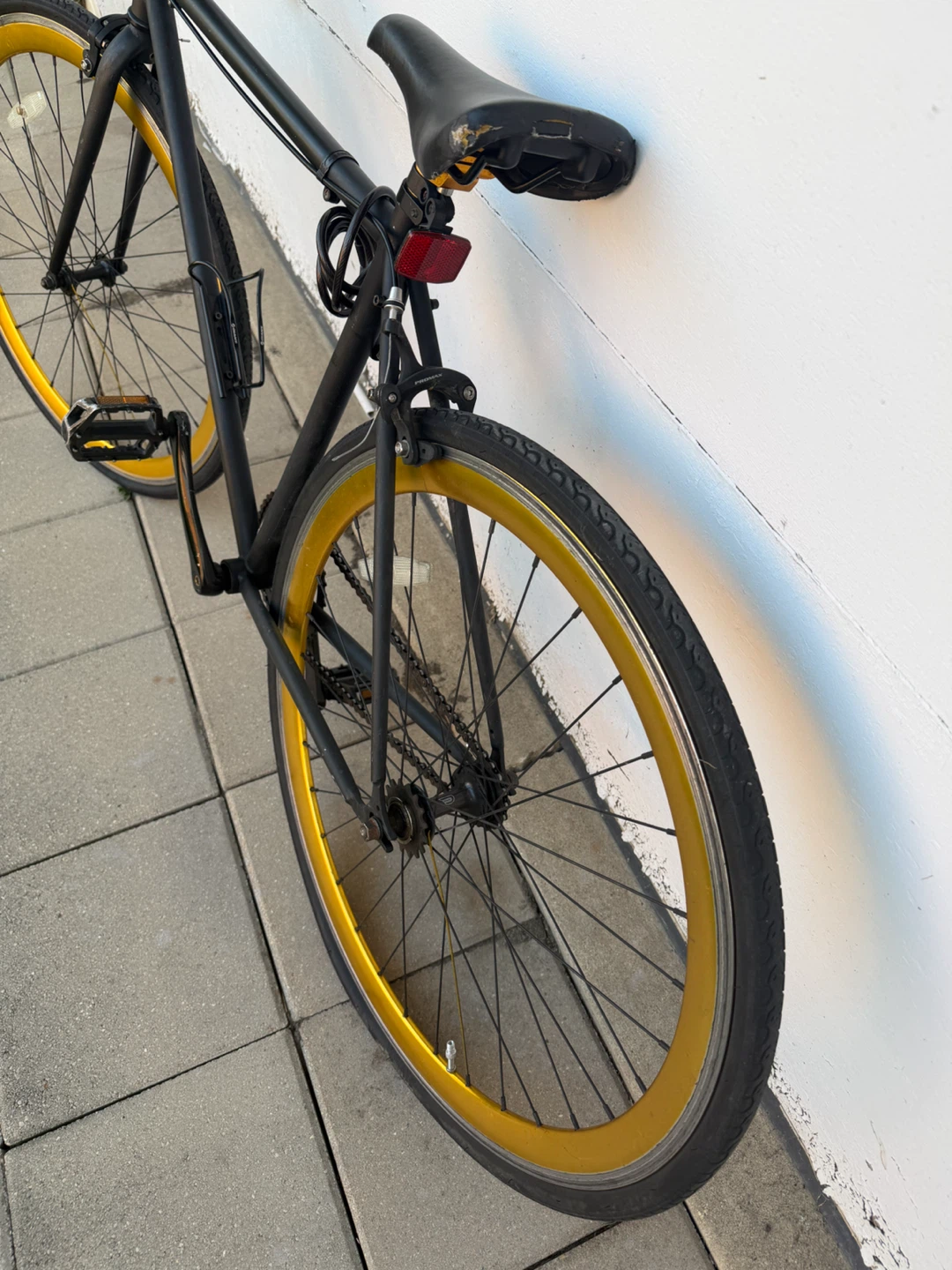 Black Single-Speed Bike with Yellow Rims - photo 4
