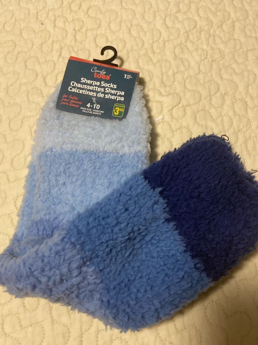 (Free with purchase) Comfy Sherpa Socks