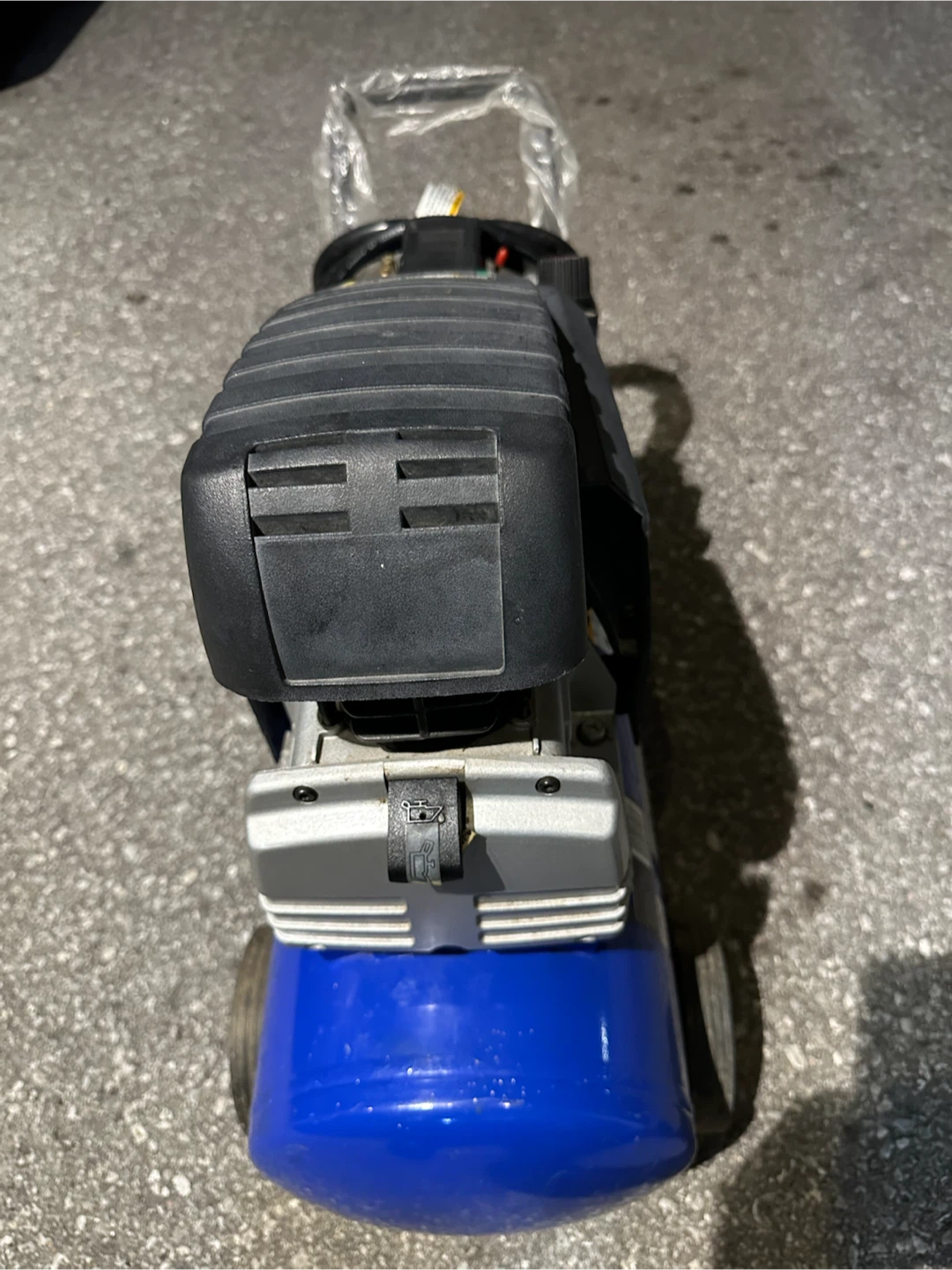Campbell Hausfeld Air Compressor - photo 5