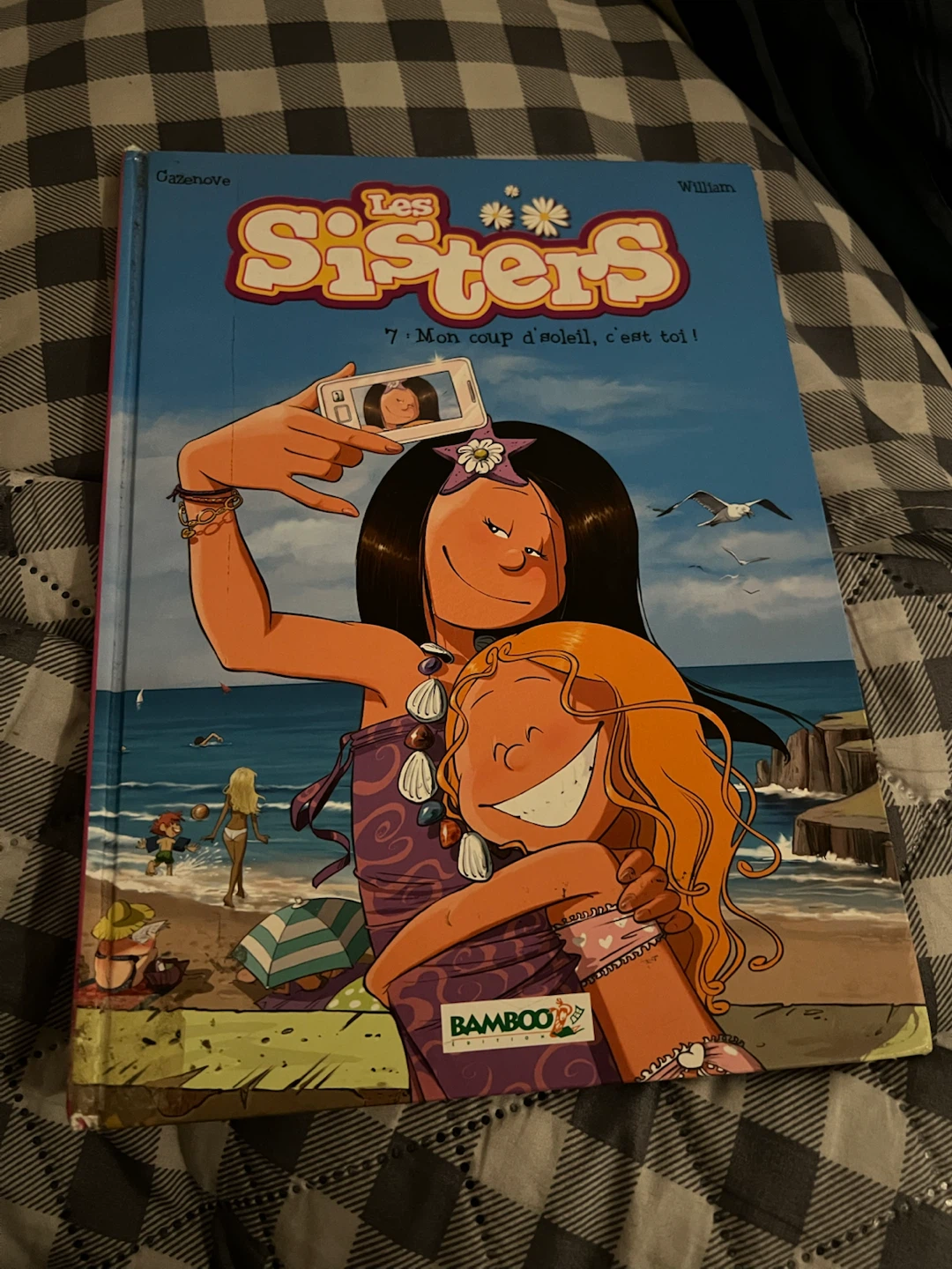 Les Sisters & Les P'tits Diables Comics Bundle - photo 3