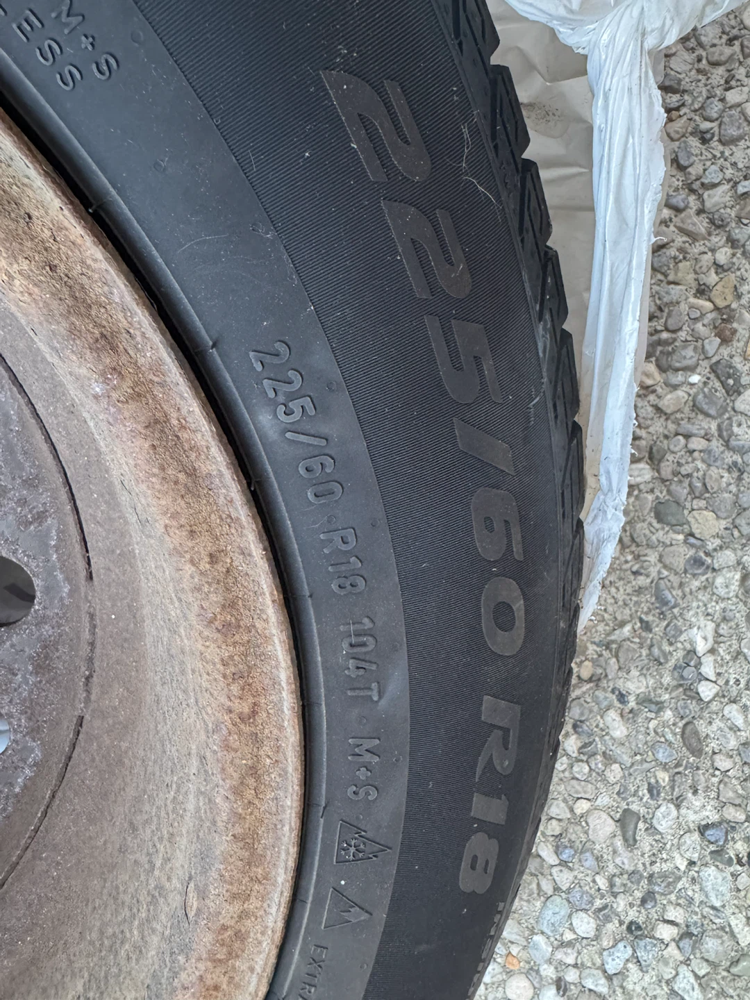 4 PIRELLI Ice Zero Asimmetrico tires -225/60 R18 - photo 2