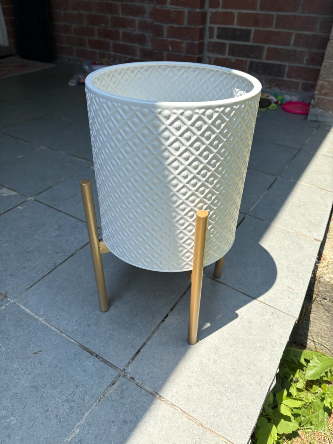 NEW Modern Mid Century Planter with Stand – White & Gold