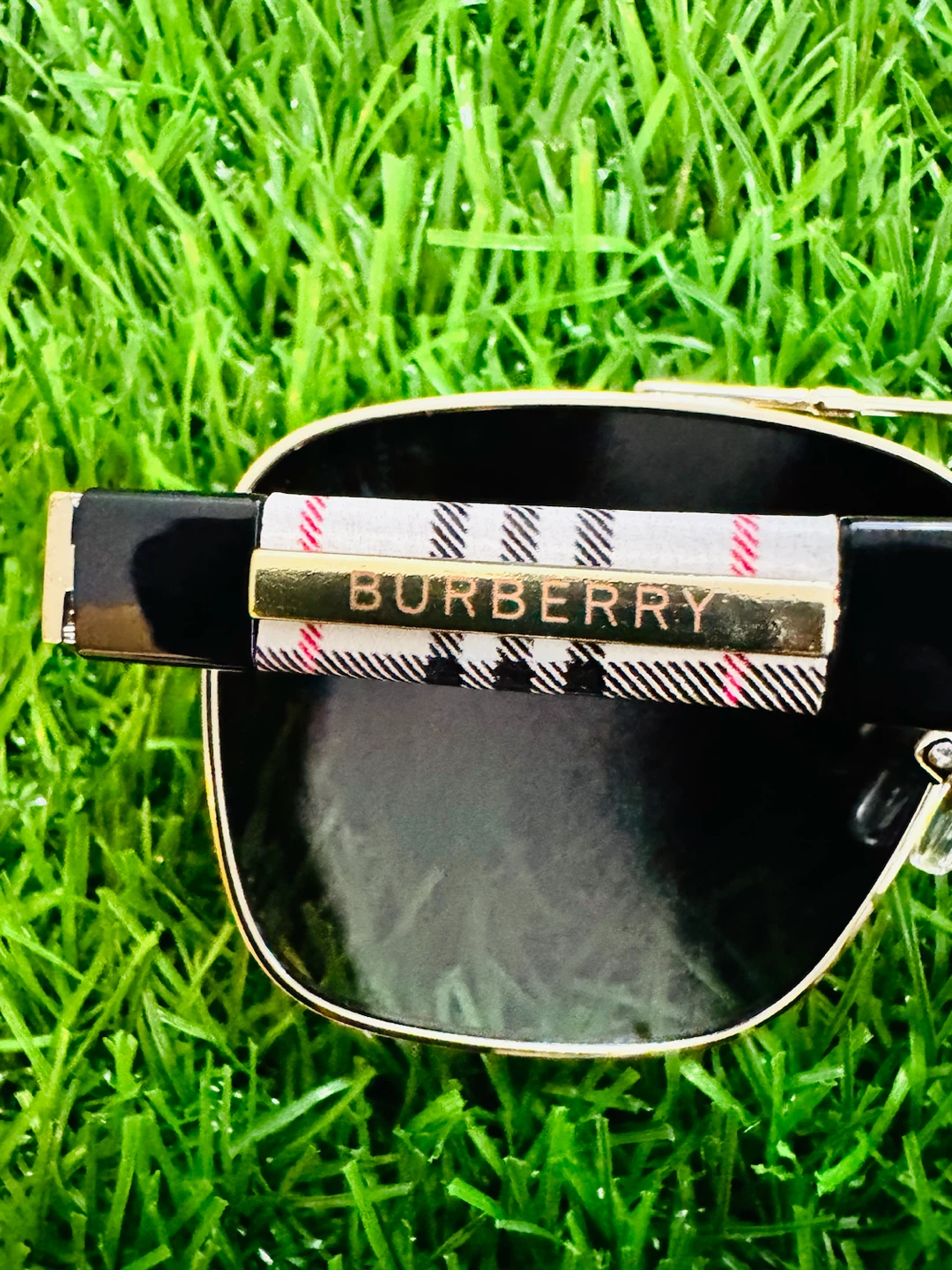 Burberry Sunglasses with Case - photo 3