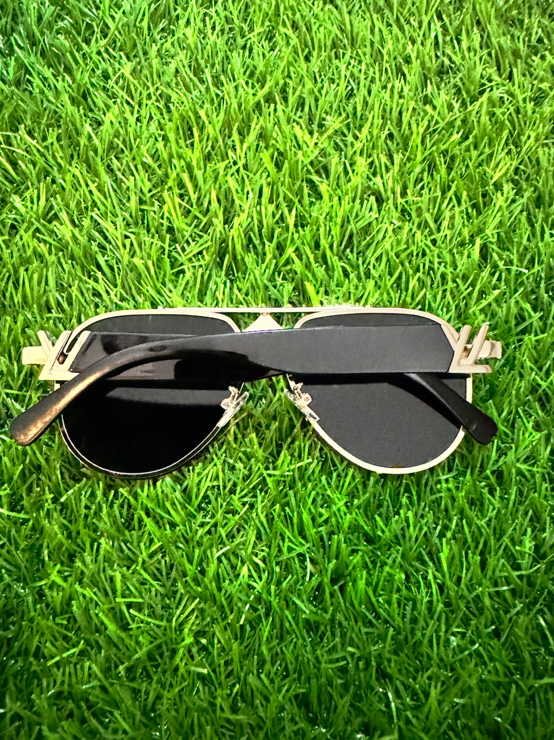 Louis Vuitton Sunglasses - photo 2
