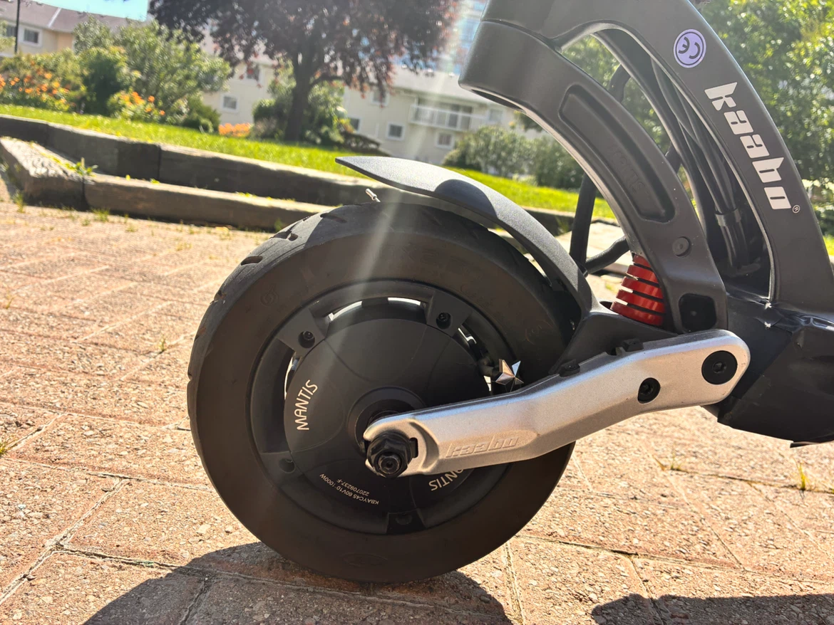 Kaabo Mantis Electric Scooter (DUAL 1000 WATTS PEAK 3400watts - photo 3