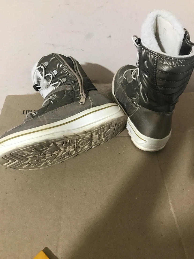 Pajar Women's Snow Boots Size 5 - photo 2