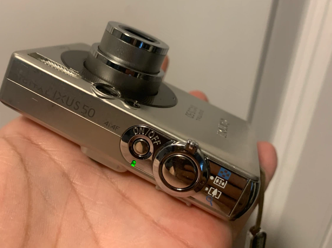 Canon Digital IXUS 50 Camera - photo 2