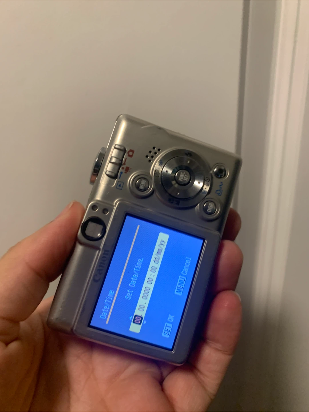 Canon Digital IXUS 50 Camera - photo 4