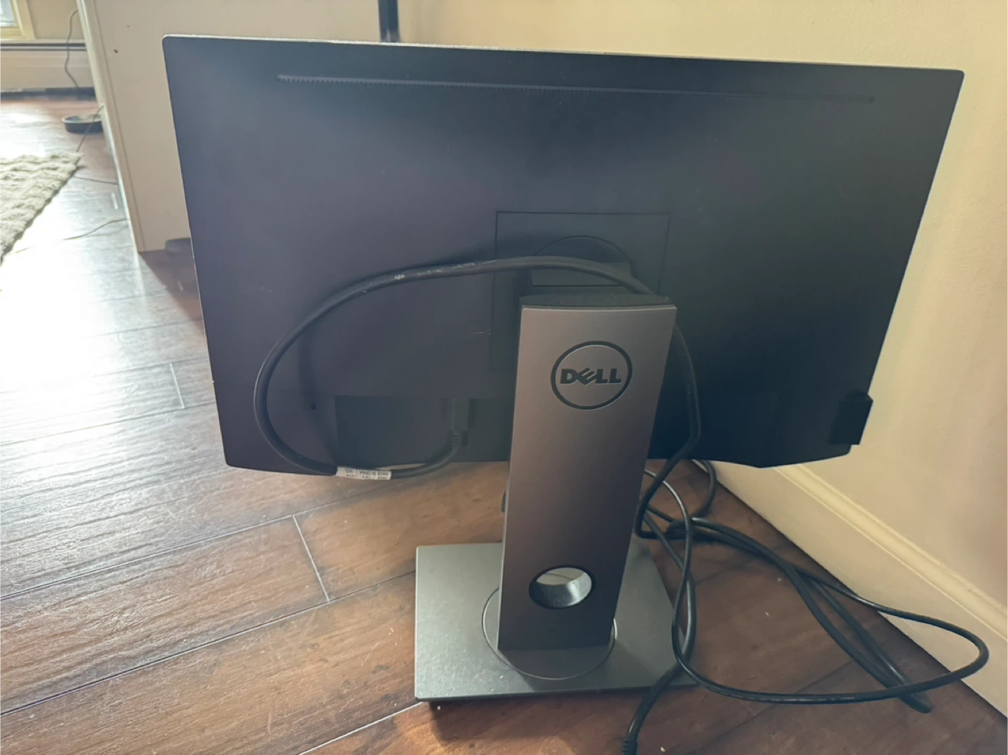 Dell 24-inch Computer Monitor - photo 2