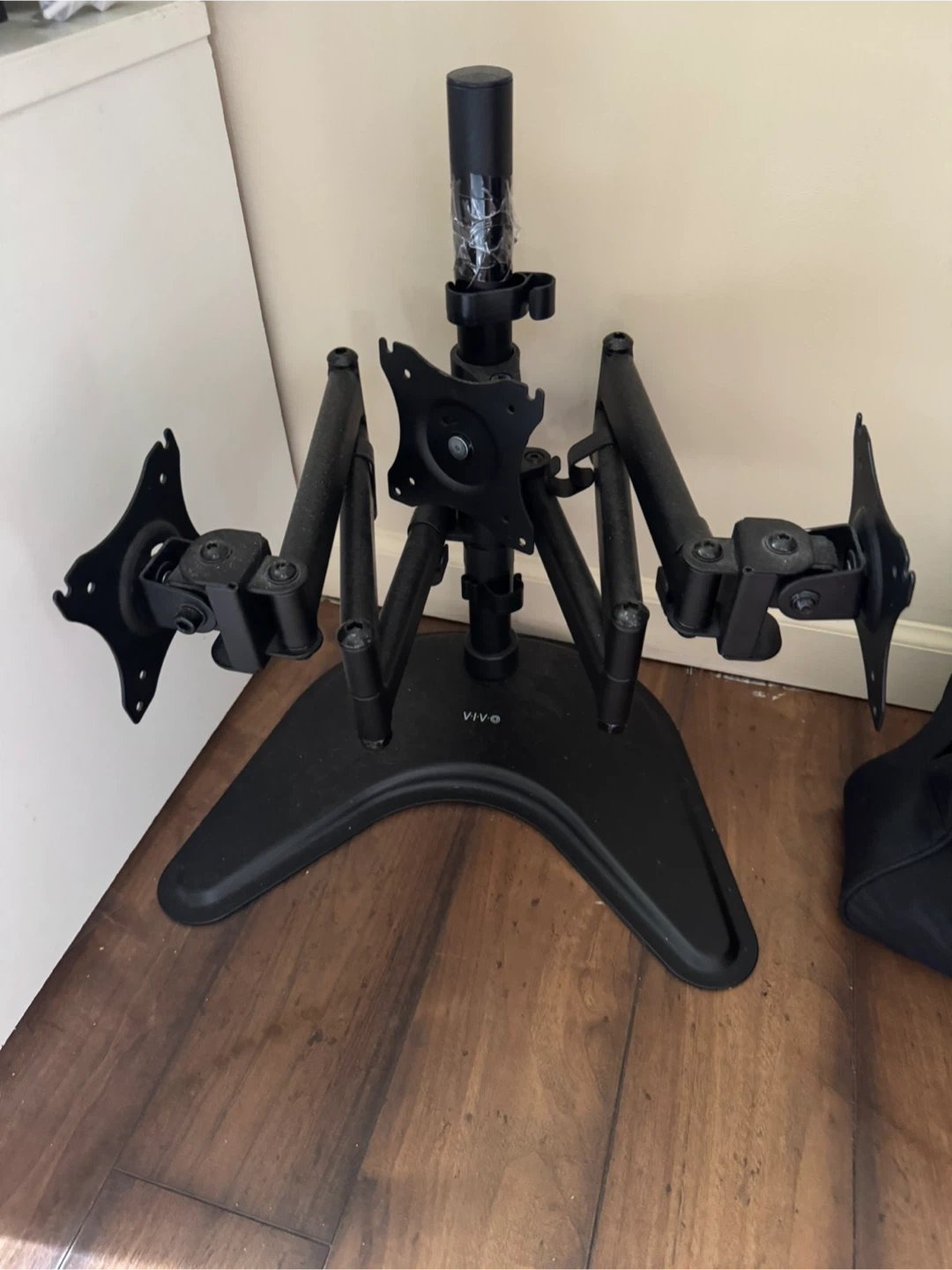 VIVO Freestanding Triple Monitor Desk Stand