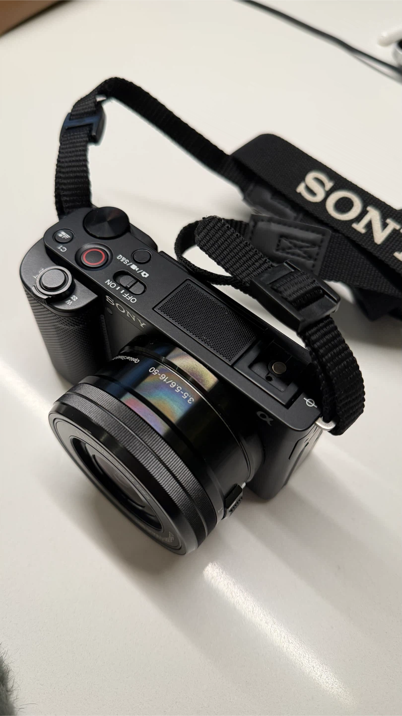 Sony ZV-E10 Mirrorless Camera + 16–50mm Lens + Camera Bag - photo 4