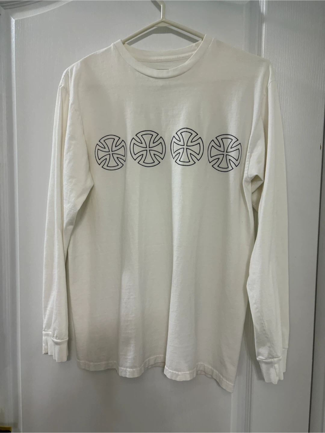 Vans Long Sleeve T-Shirt Medium