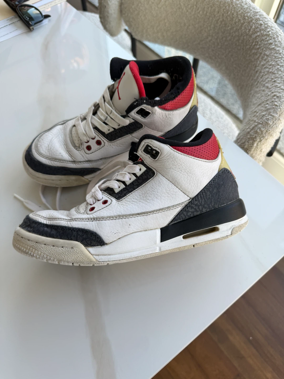 Air Jordan 3 Retro SE “Fire Red Denim” Size 5.5Y Kids — Used - photo 2