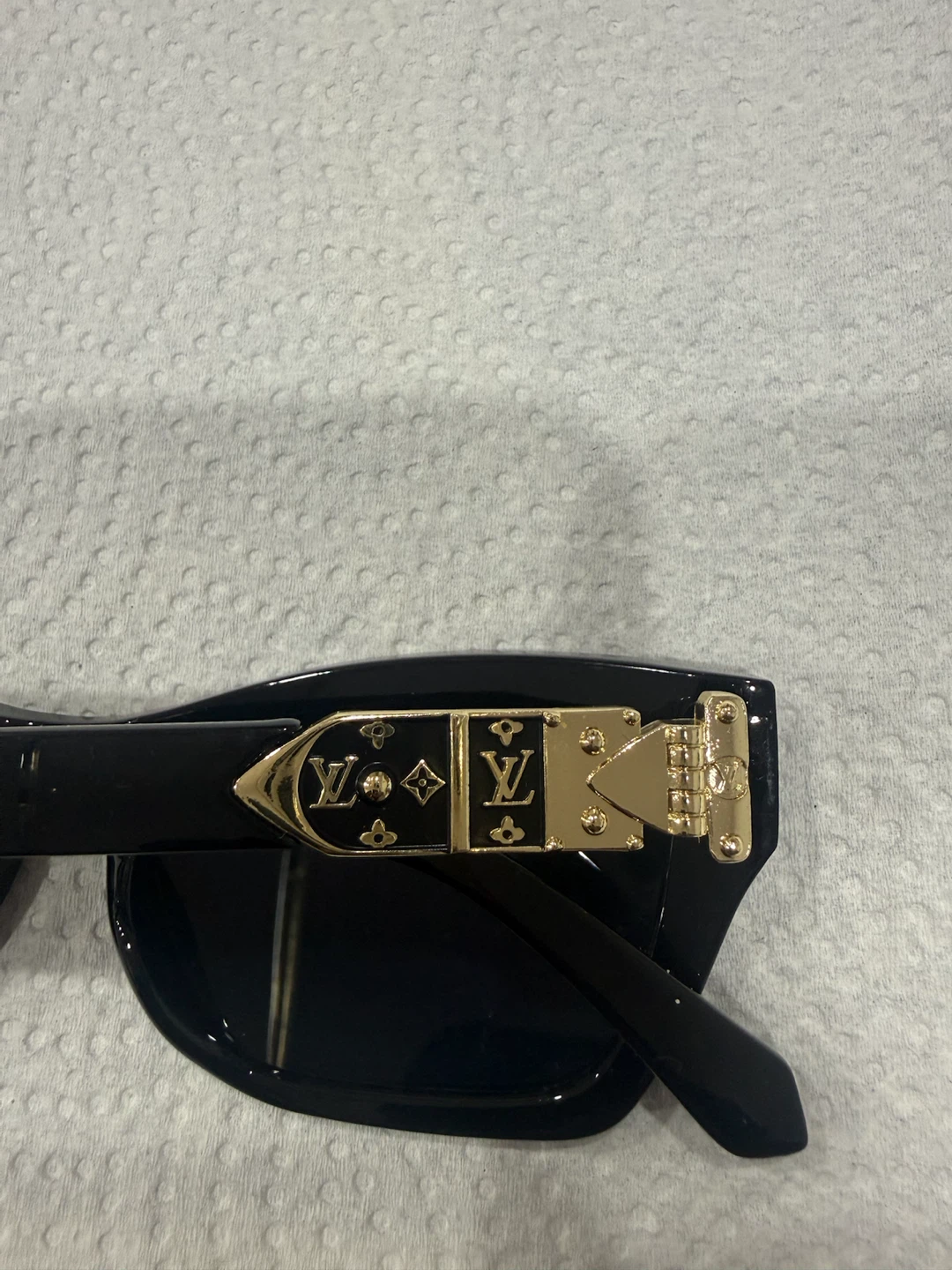 Louis Vuitton Black Sunglasses - photo 4