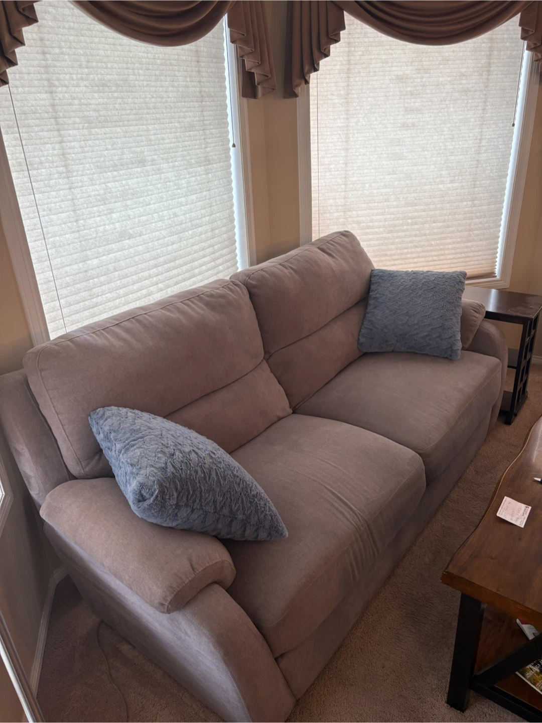 Sofa for anyone in need - photo 3