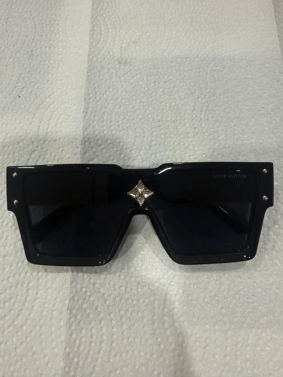 Louis Vuitton Sunglasses for unisex