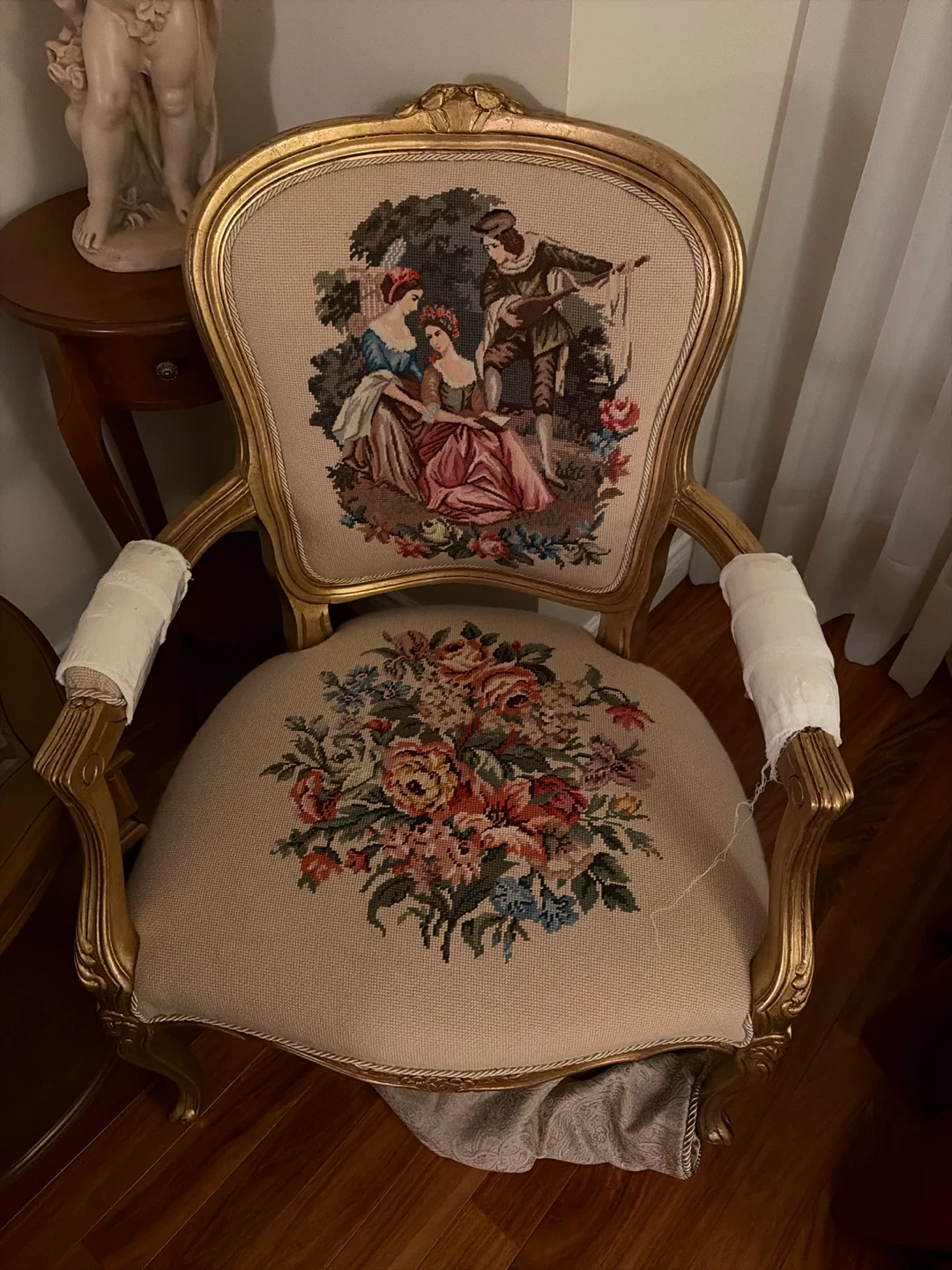 Two Vintage Needlepoint Armchair - photo 2