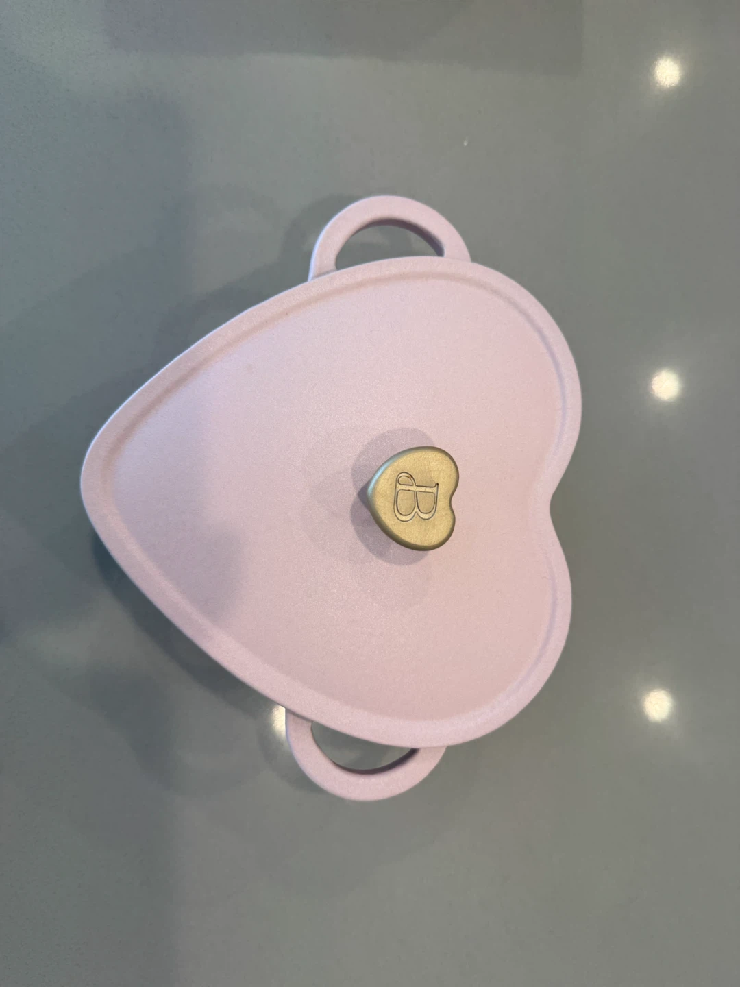 Beautiful Cast Iron Heart Dutch Oven 2qt Pink - photo 2