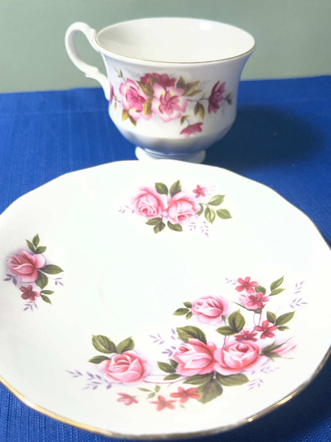 Queen Anne Bone China Cup and Saucer Set - photo 4