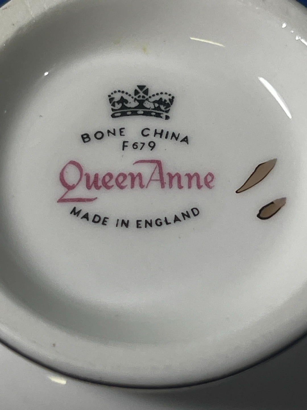 Queen Anne Bone China Cup and Saucer Set - photo 5