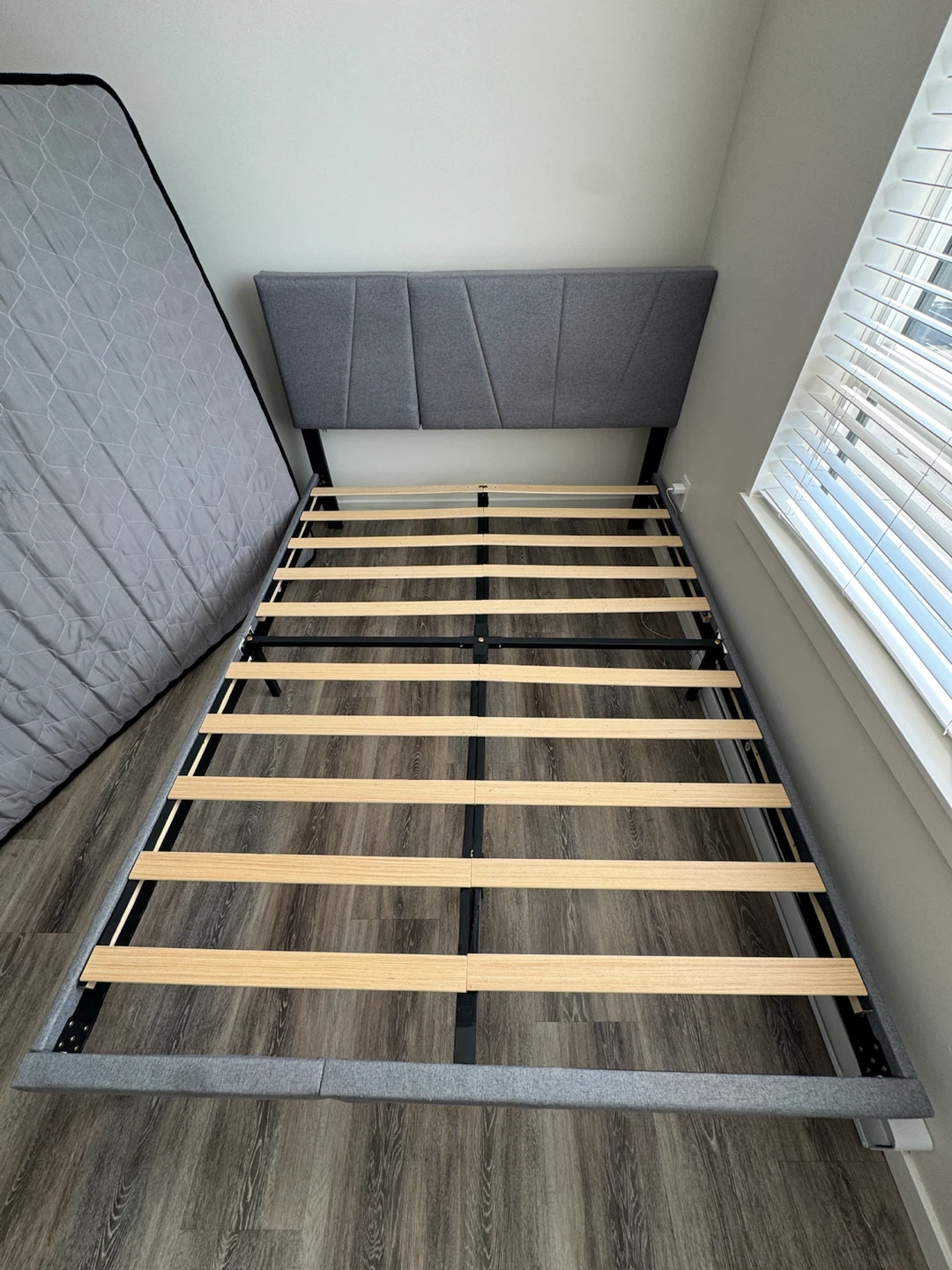 Bed Frame with Headboard - photo 2