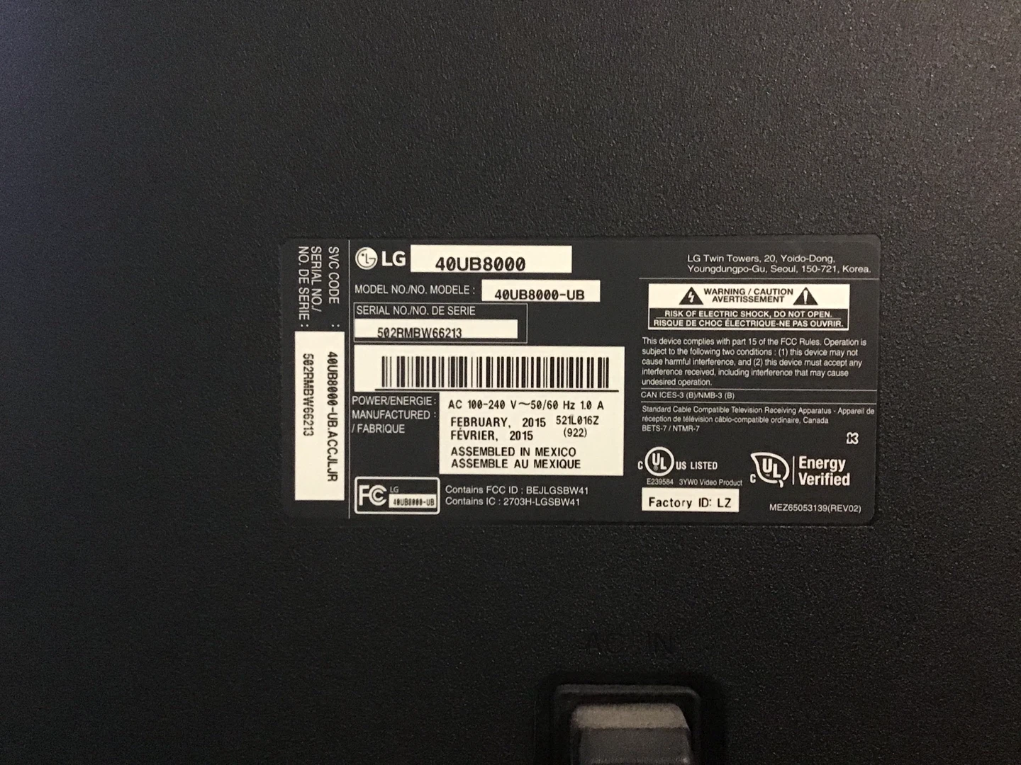 LG 40" Smart TV - photo 3
