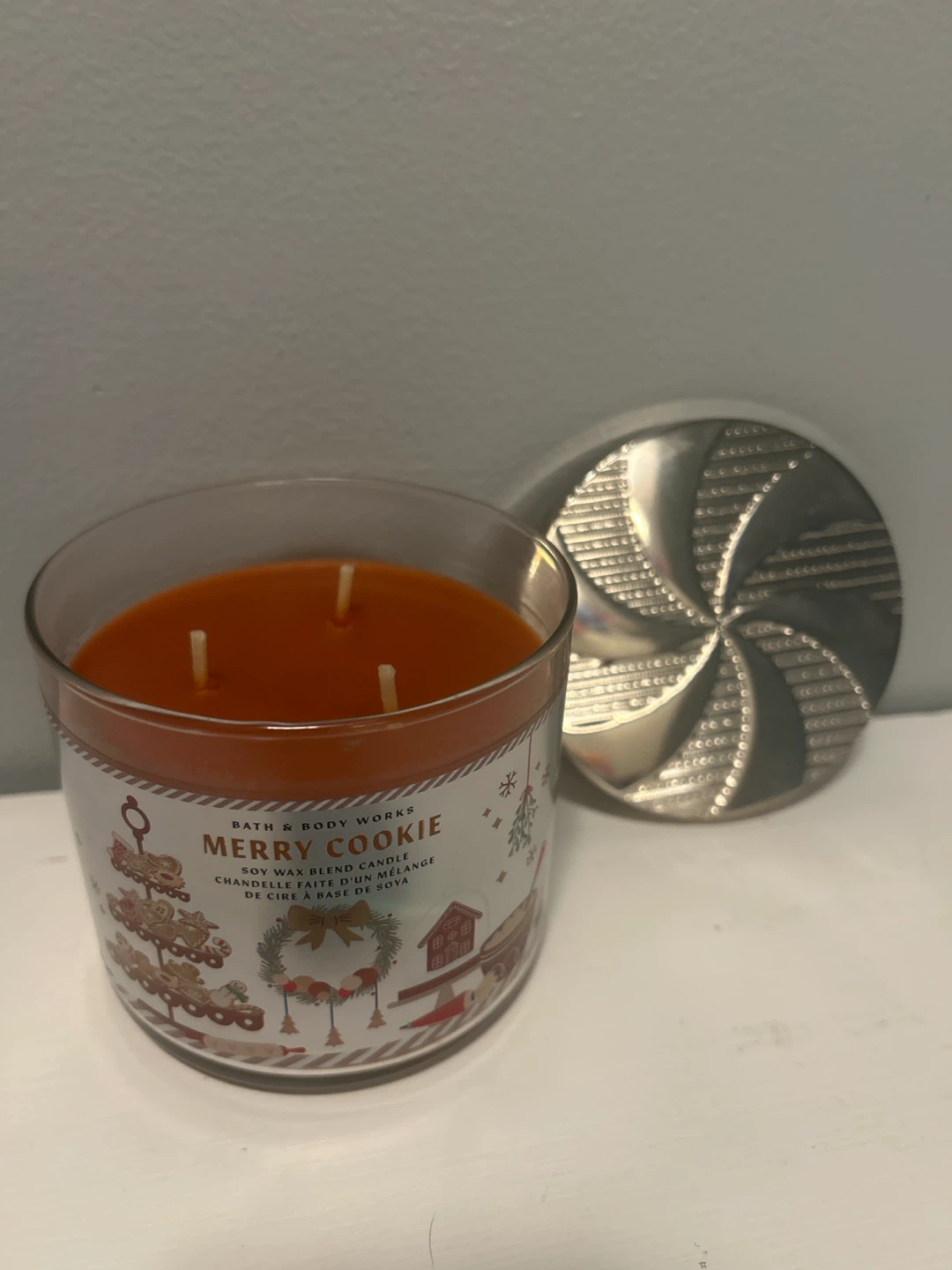 Bath & Body Works Merry Cookie 3-Wick Candle