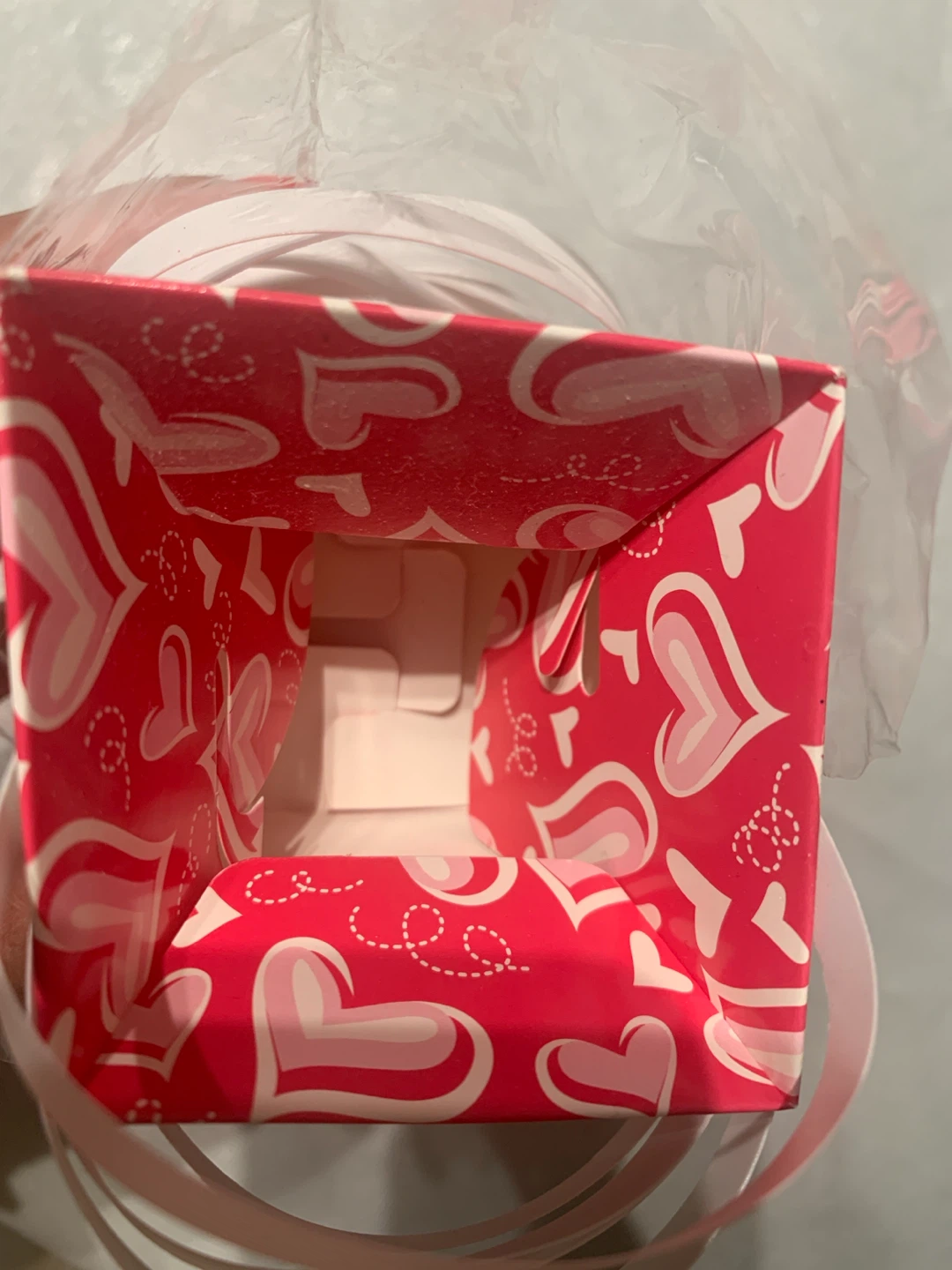 12 Mini Heart Treat Boxes - photo 2