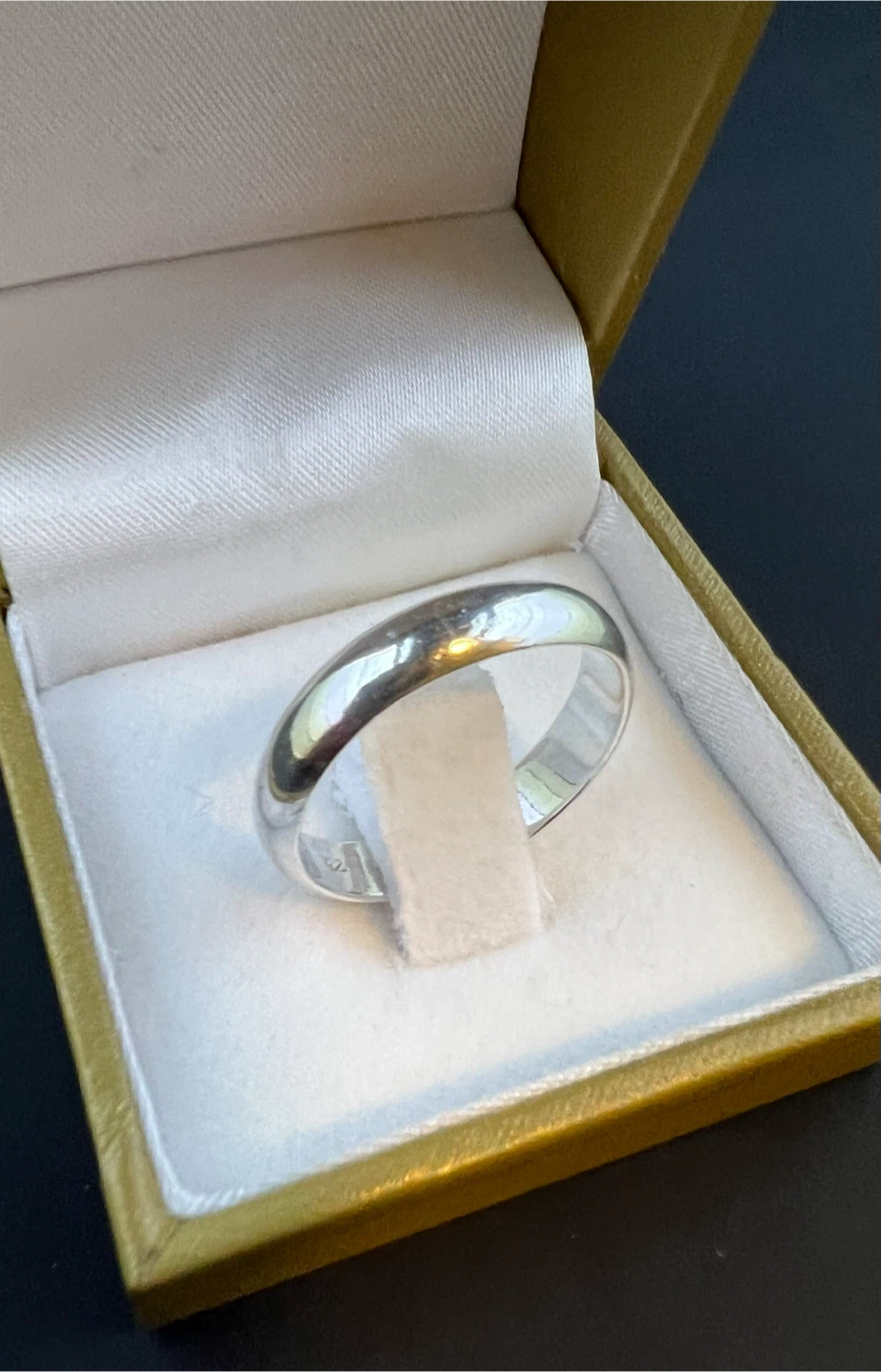 Vintage Domed Sterling Silver Wedding Band - photo 2