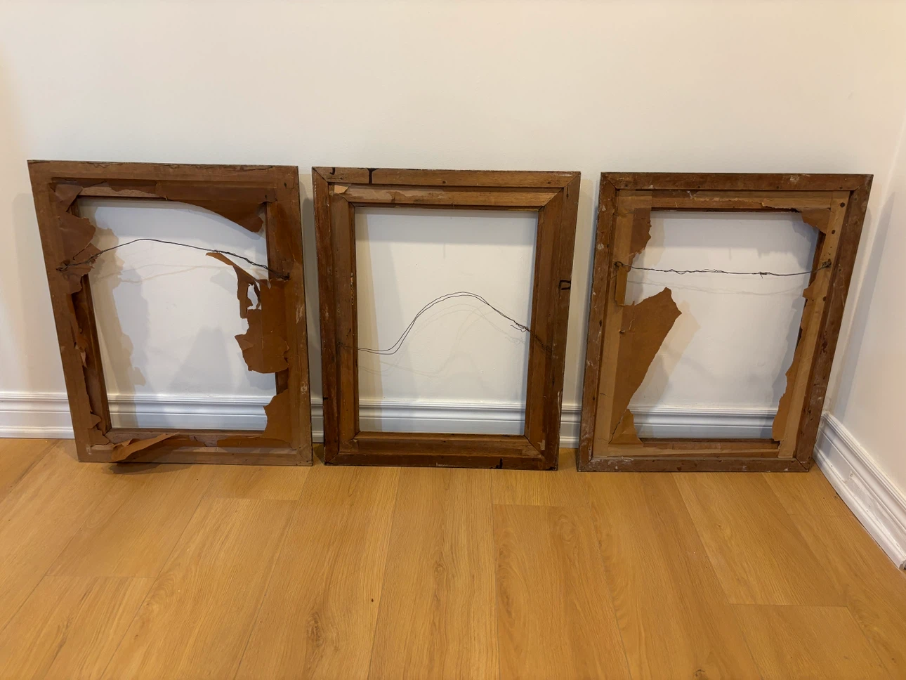 Set of 3 Vintage Ornate Solid Wood Gold Picture Frames - photo 5